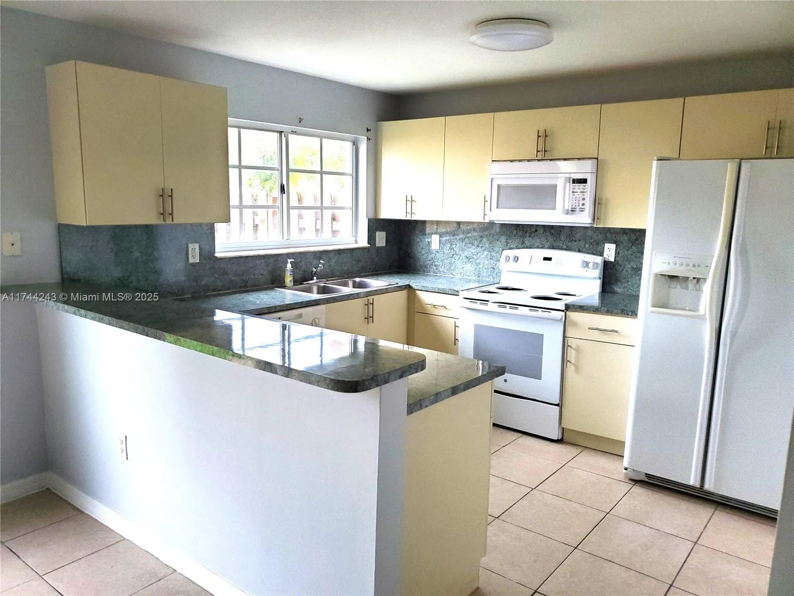 14122 SW 260th St # 103, Homestead FL 33032