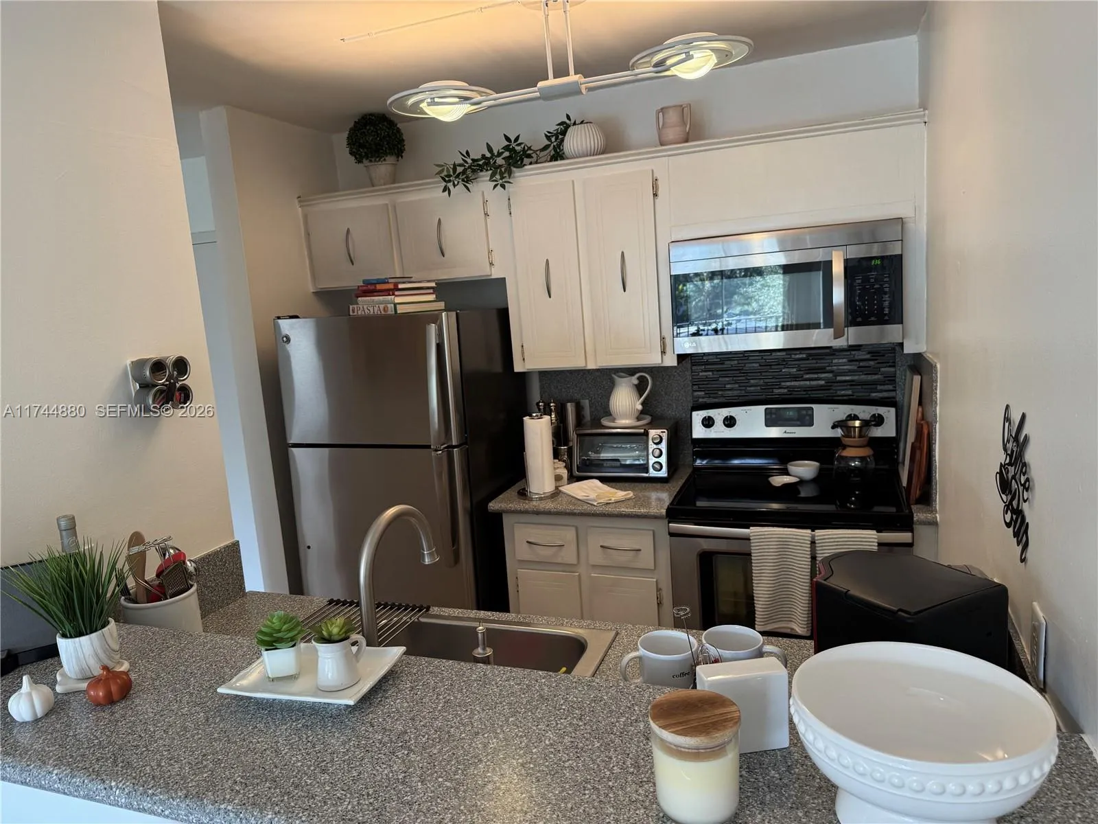 1225 NE 124th St # 33A, North Miami FL 33161