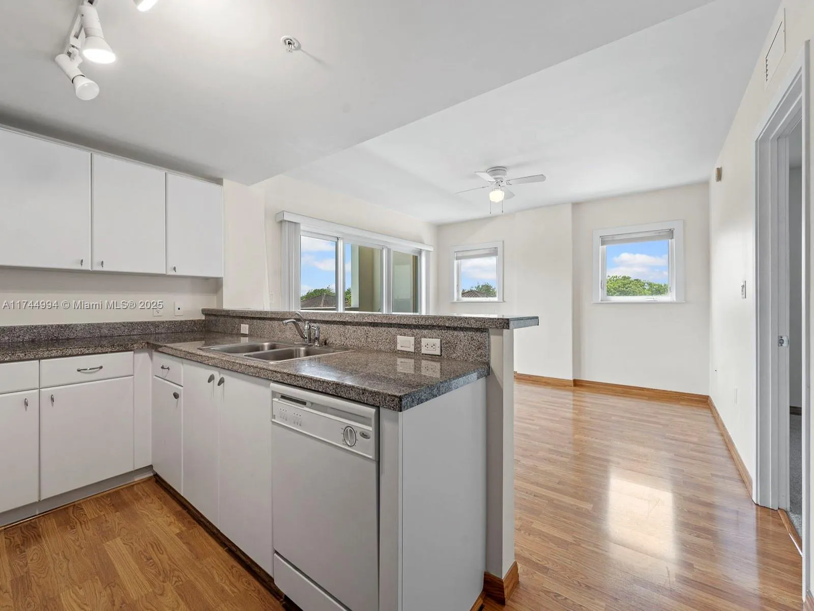 2740 SW 28th Ter # 508, Miami FL 33133