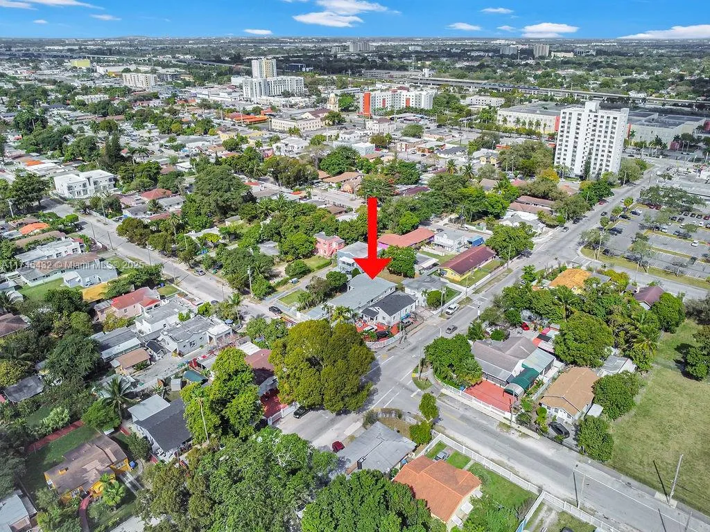 1807 NW 33rd St, Miami FL 33142