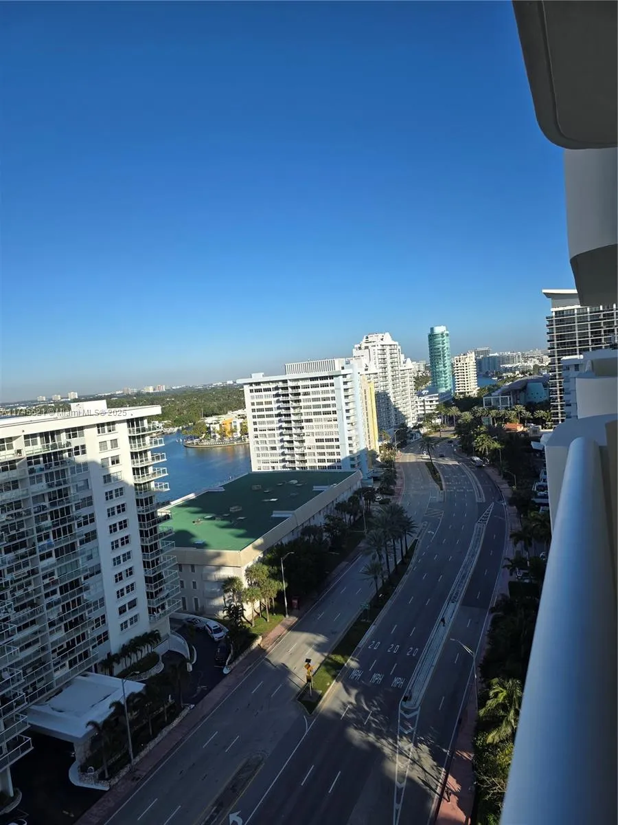 5757 Collins Ave # 1902, Miami Beach FL 33140
