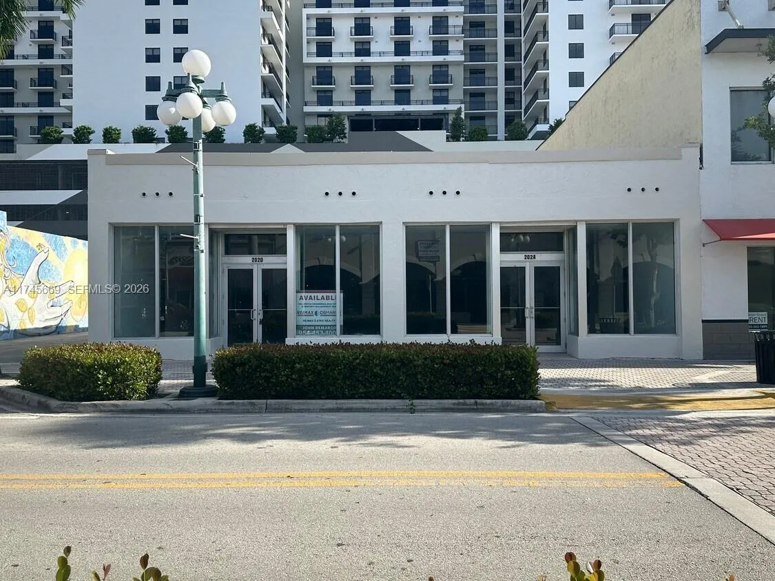 2020 Harrison St, Hollywood FL 33020