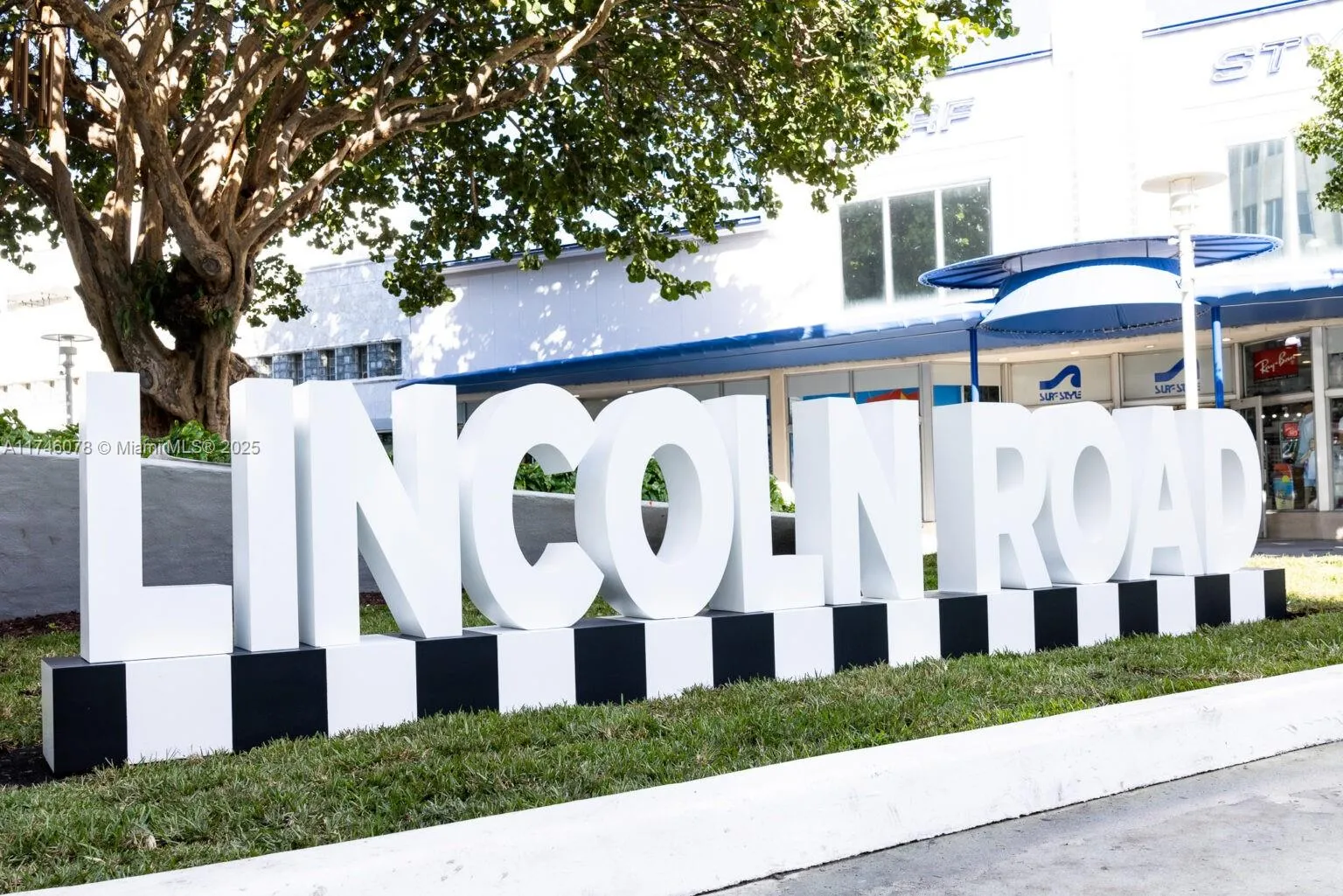 for sale at 420 Lincoln Road # 215, Miami Beach FL 33139