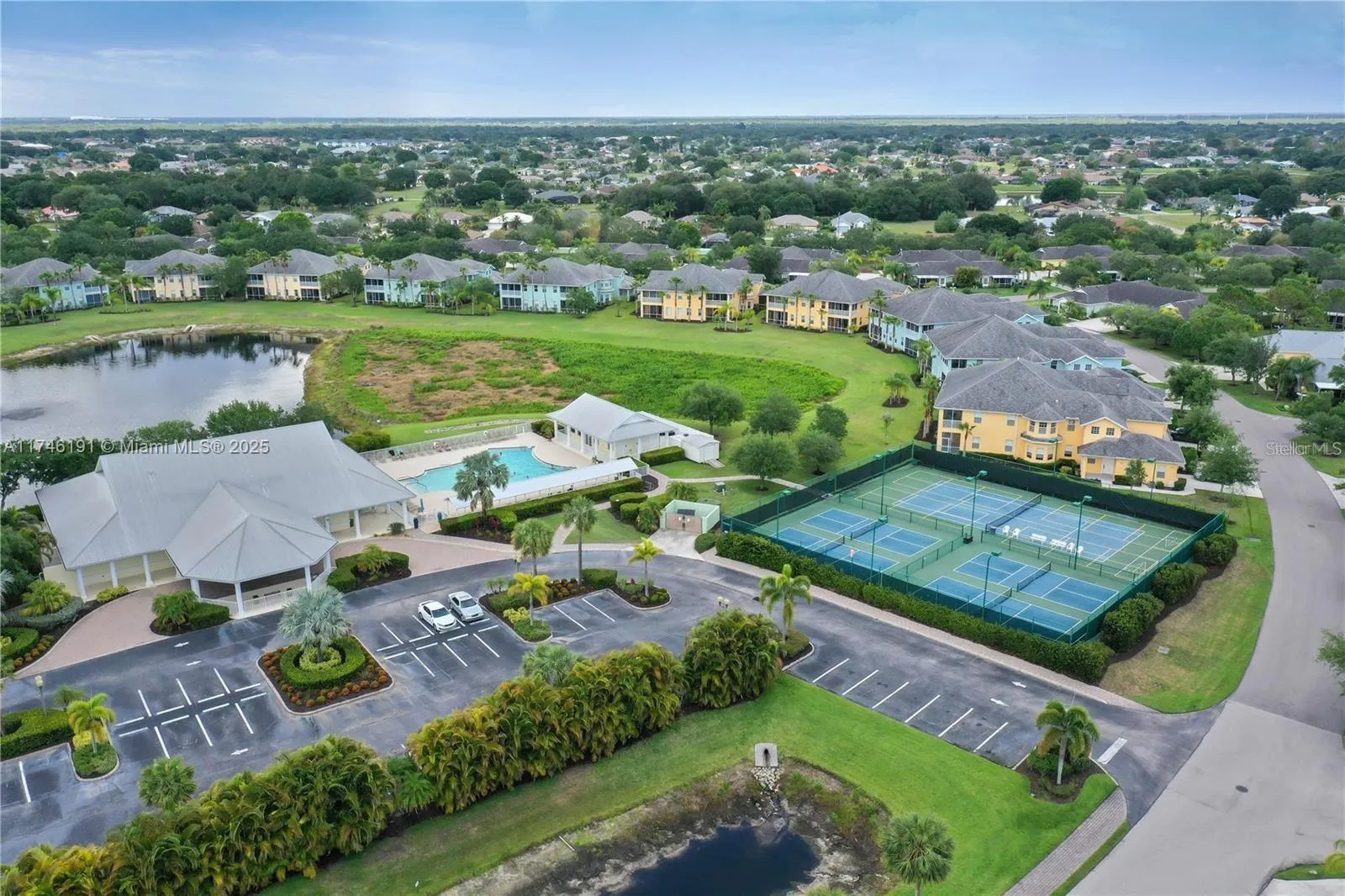 2121 Heron Lake DR # 204, Punta Gorda FL 33983