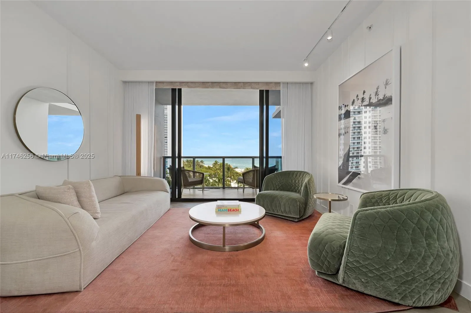 1 bath for sale at 2201 Collins Ave # 625, Miami Beach FL 33139