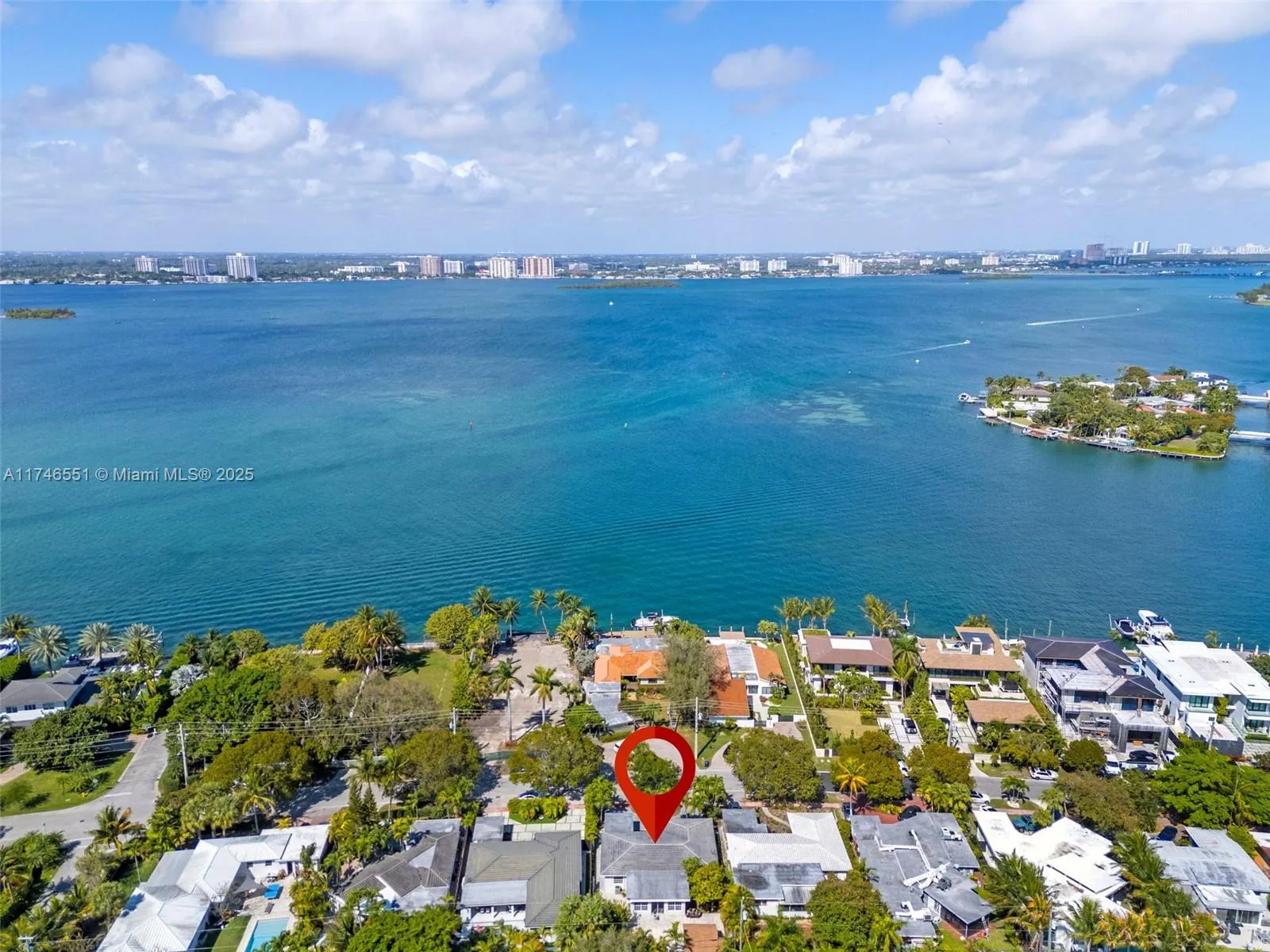 3 bedroom 2 bath for sale at 900 N Shore Dr, Miami Beach FL 33141