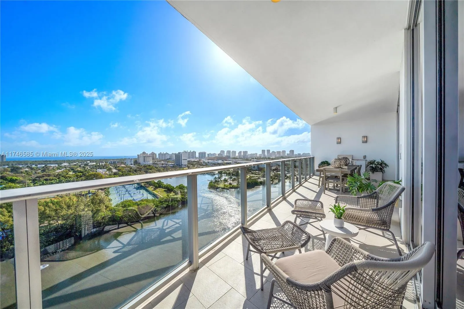 3 bedroom 3 bath for sale at 1180 N Federal Hwy # 1501, Fort Lauderdale FL 33304