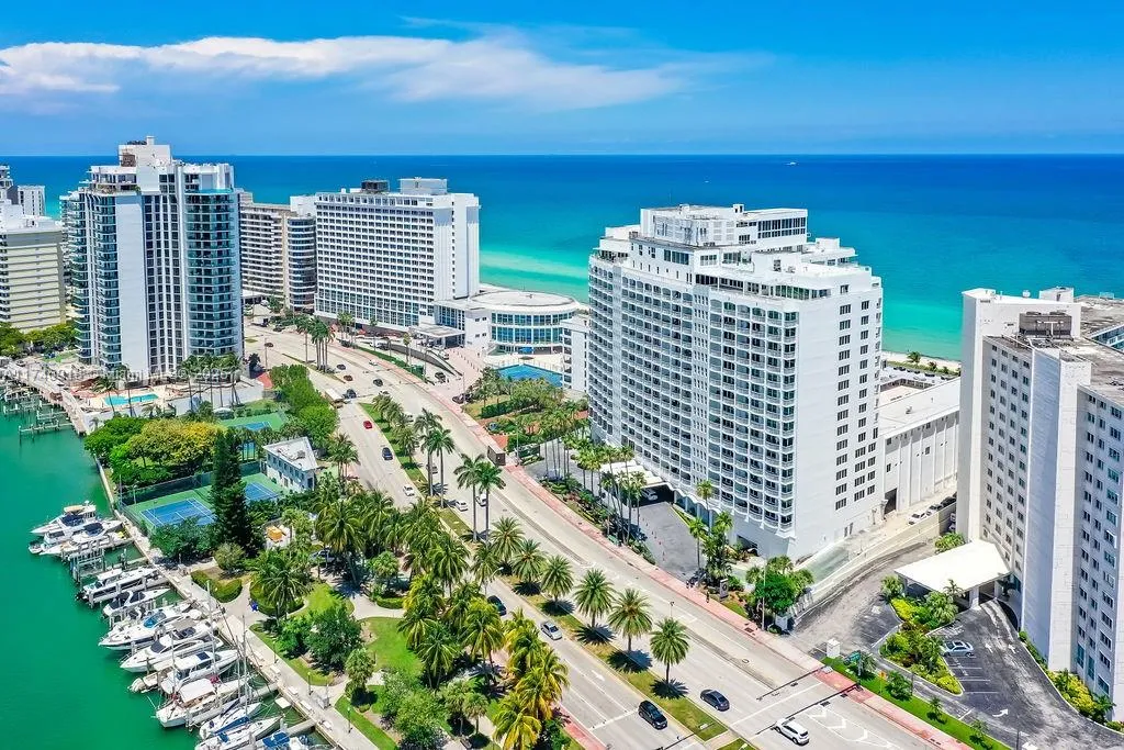 2 bedroom 2 bath for sale at 5401 Collins Ave # 628, Miami Beach FL 33140