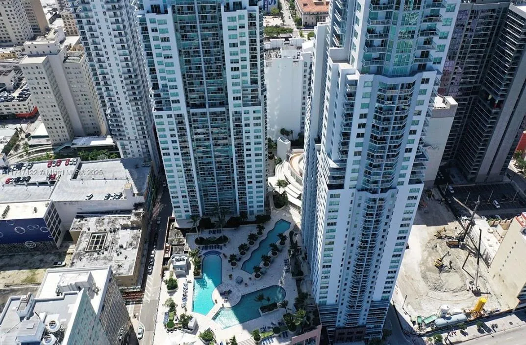 2 bedroom 2 bath for sale at 253 NE 2nd St # 3202, Miami FL 33132