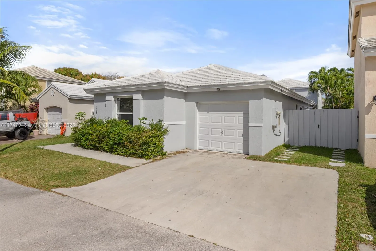 3062 Lighthouse Pl, Margate FL 33063