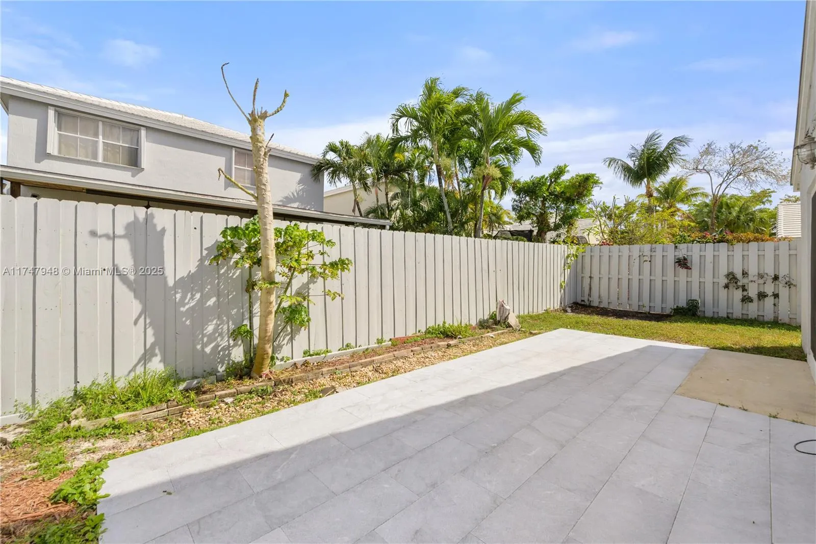 3062 Lighthouse Pl, Margate FL 33063