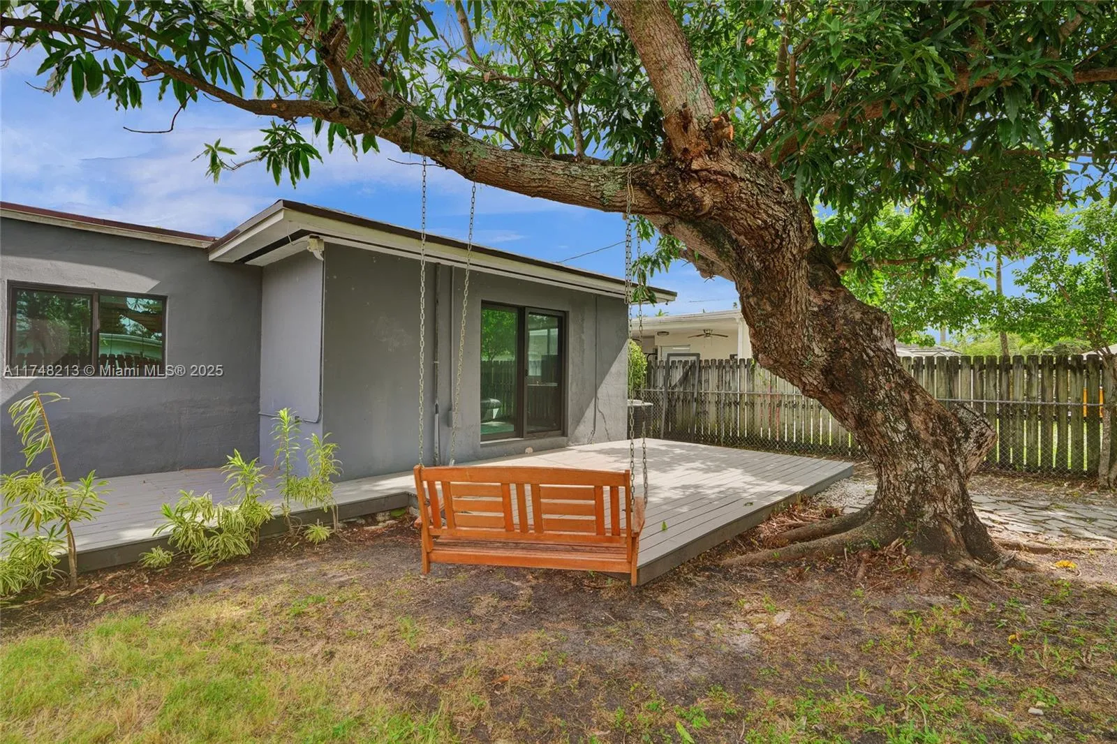 5 bedroom 2 bath for sale at 7548 Adventure Ave, North Bay Village FL 33141