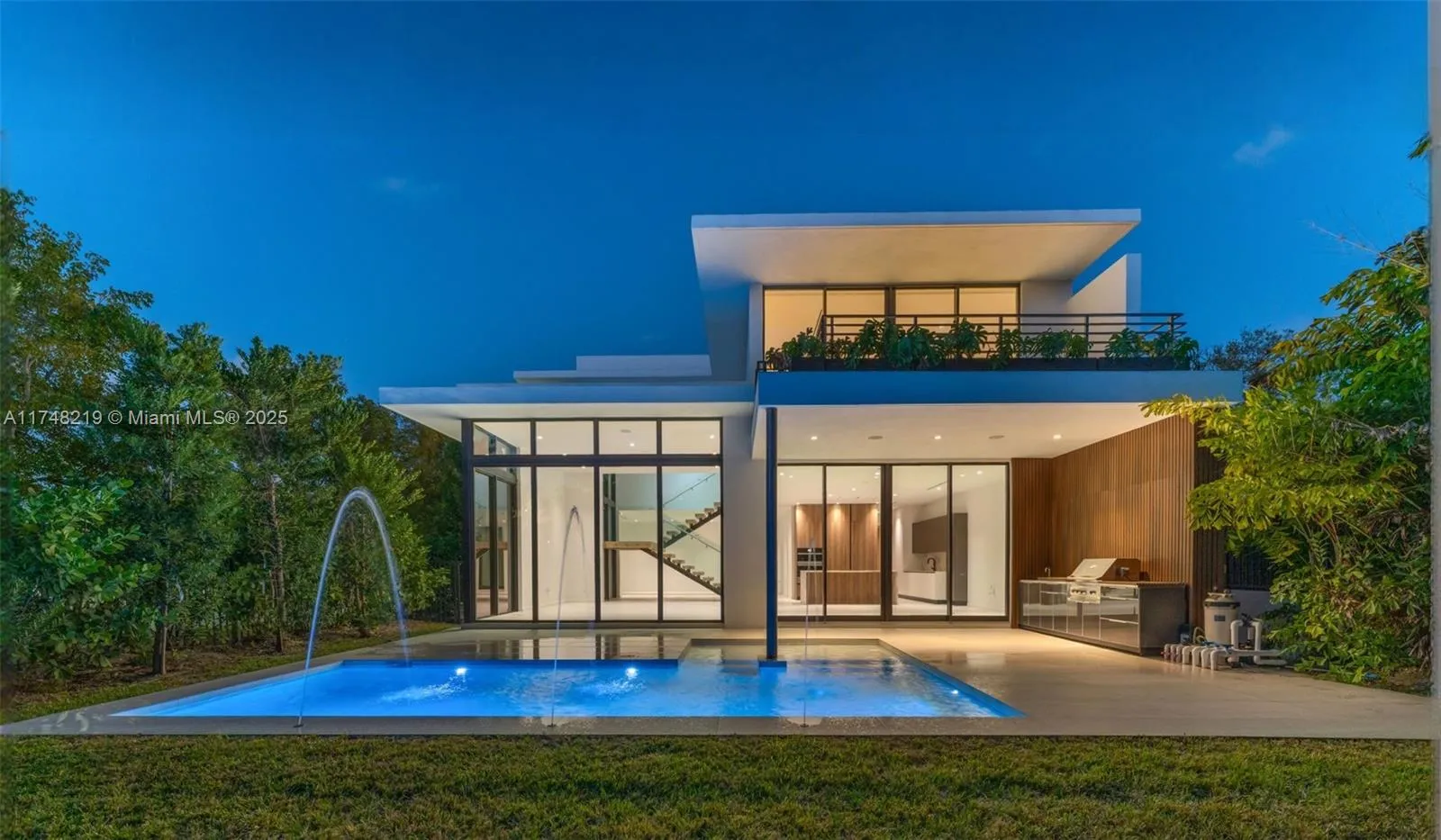 168 SW 20th Rd, Miami FL 33129