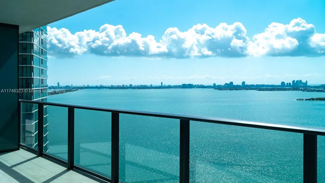2 bedroom 3 bath for sale at 650 NE 32nd St # 2105, Miami FL 33137
