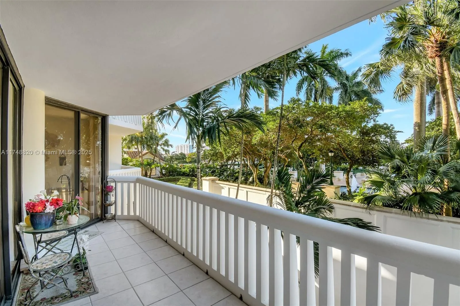 2000 ISLAND Blvd # 410, Aventura FL 33160