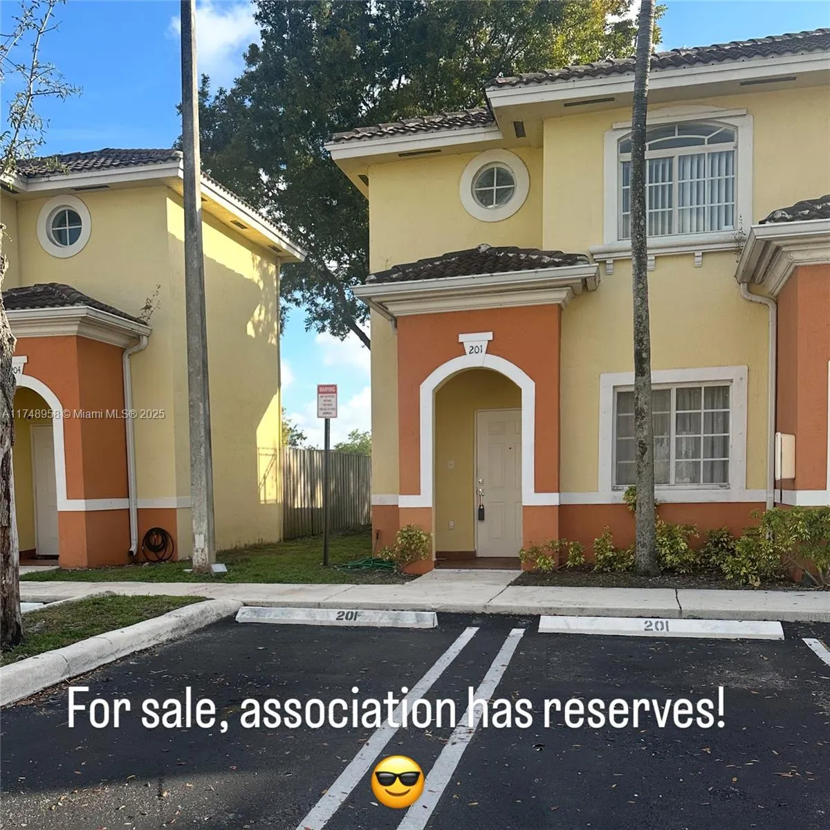 3 bedroom 2 bath for sale at 7180 NW 174th Ter # 201, Hialeah FL 33015