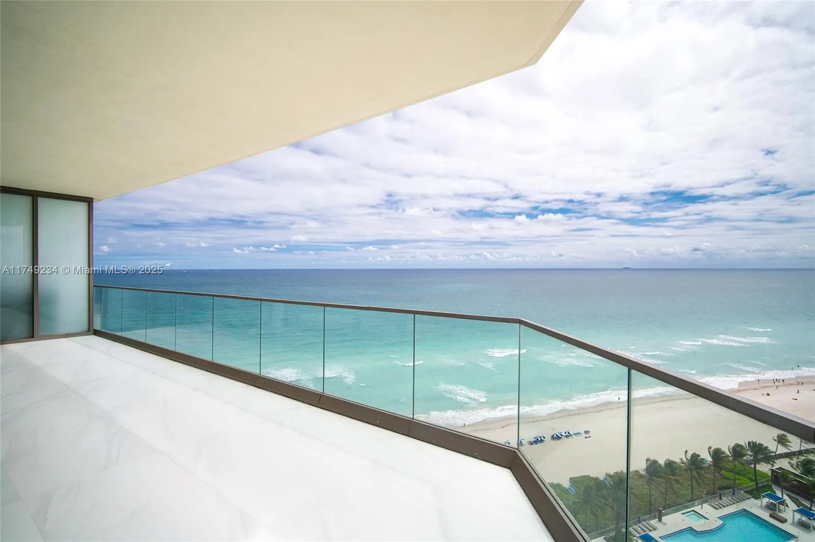 2 bedroom 2 bath for sale at 18975 Collins Ave # 1604, Sunny Isles Beach FL 33160