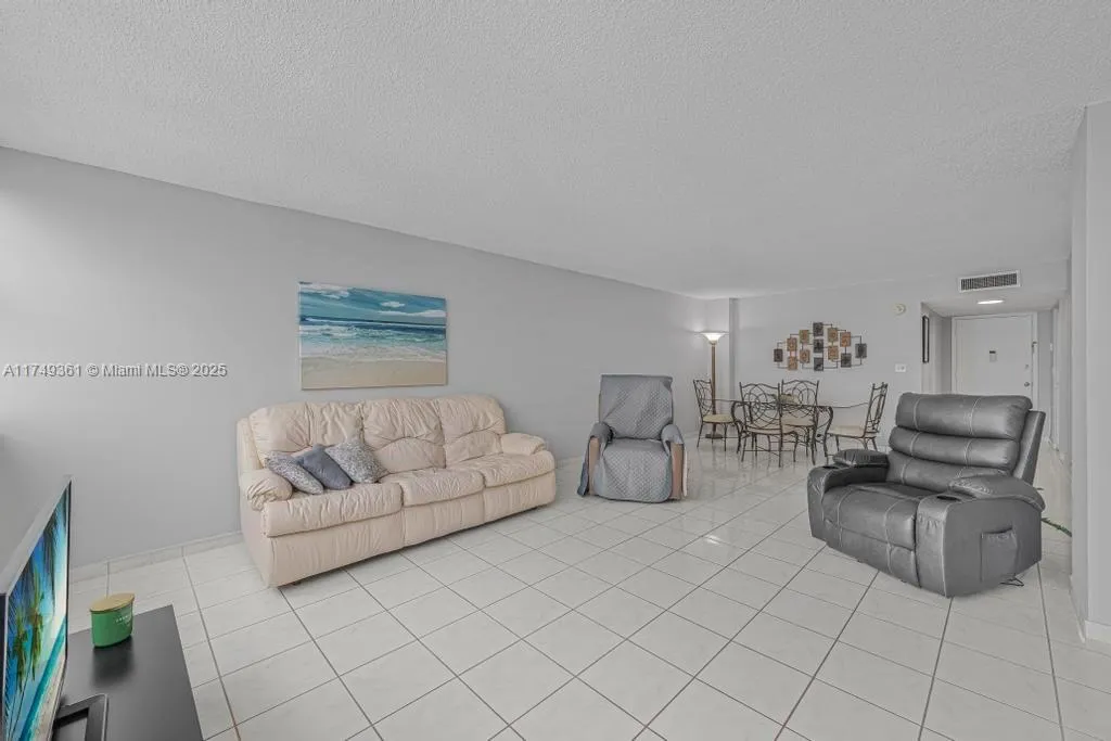 1410 S Ocean Dr # 1103, Hollywood FL 33019