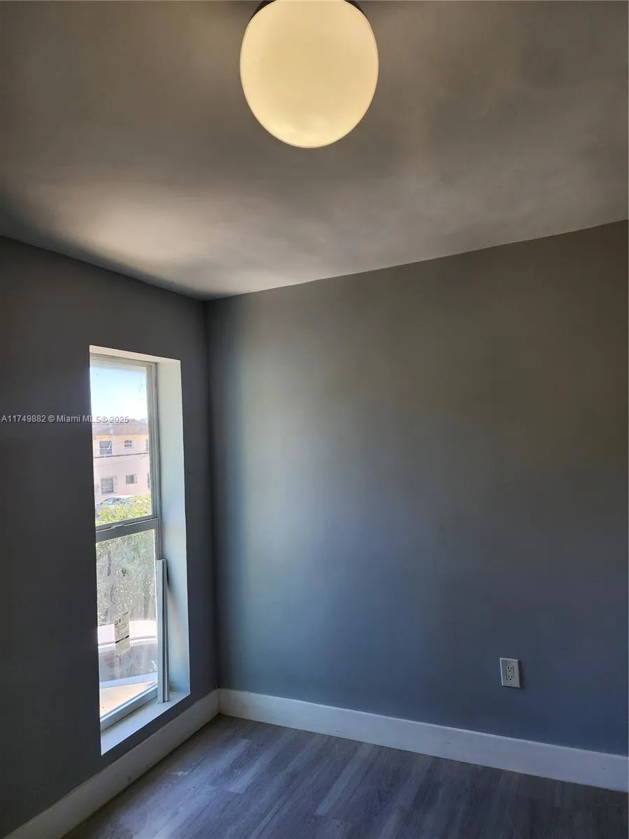 8312 NE Miami Ct, Miami FL 33138