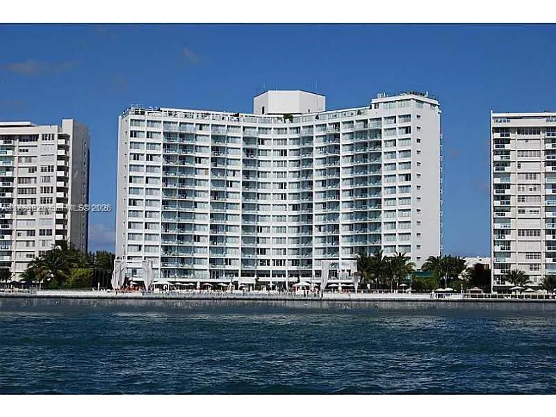 1100 West Ave # 916, Miami Beach FL 33139