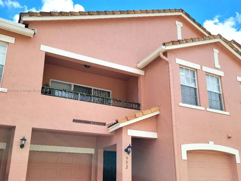 1 bedroom 1 bath for sale at 902 Belmont Pl # 902, Boynton Beach FL 33436