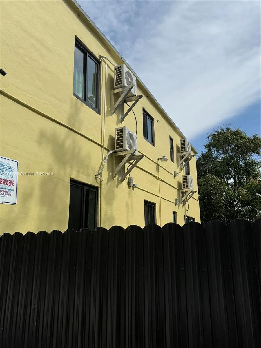 5501 NW Miami Ct, Miami FL 33127