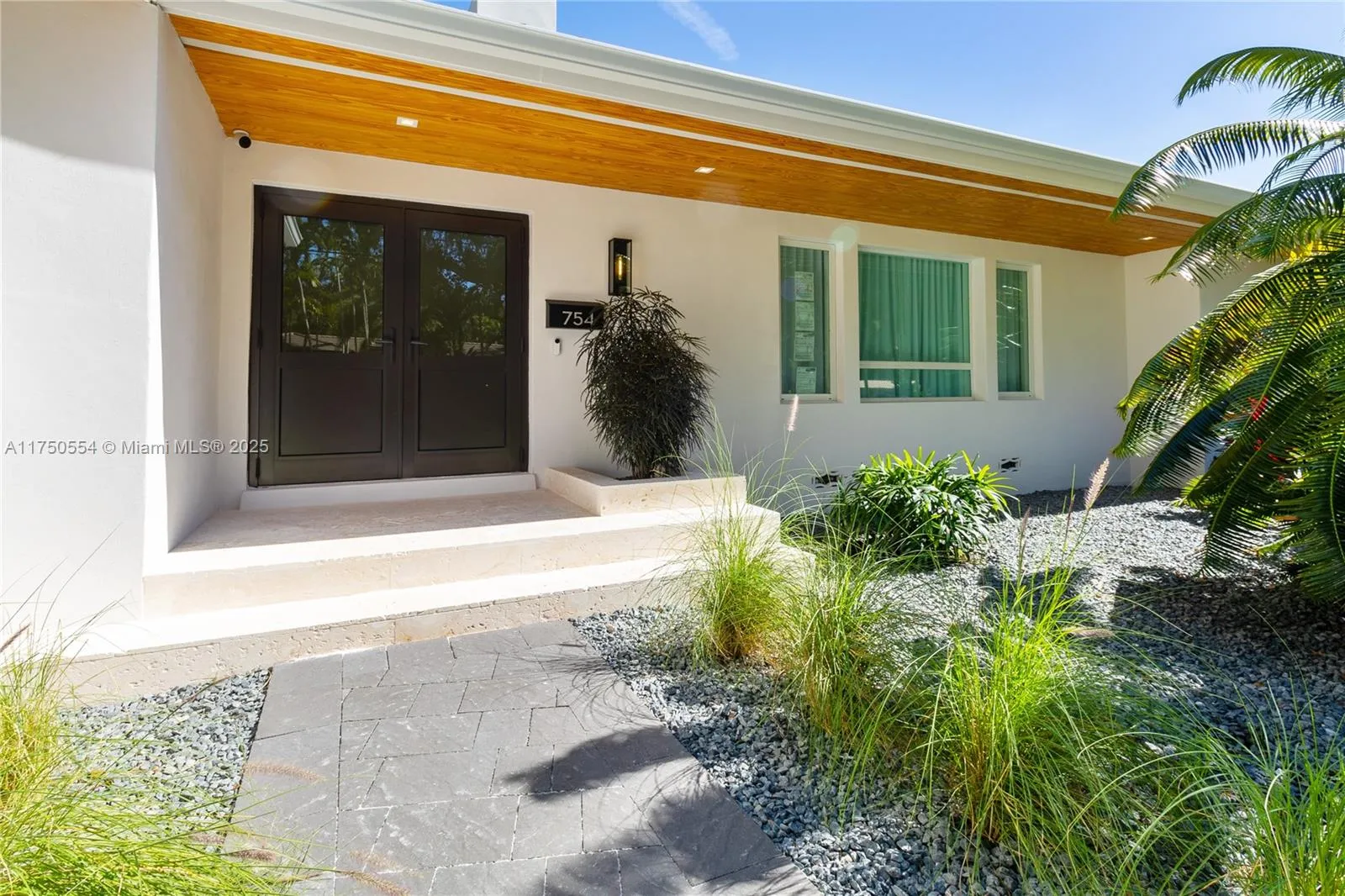 754 Jeronimo Dr, Coral Gables FL 33146