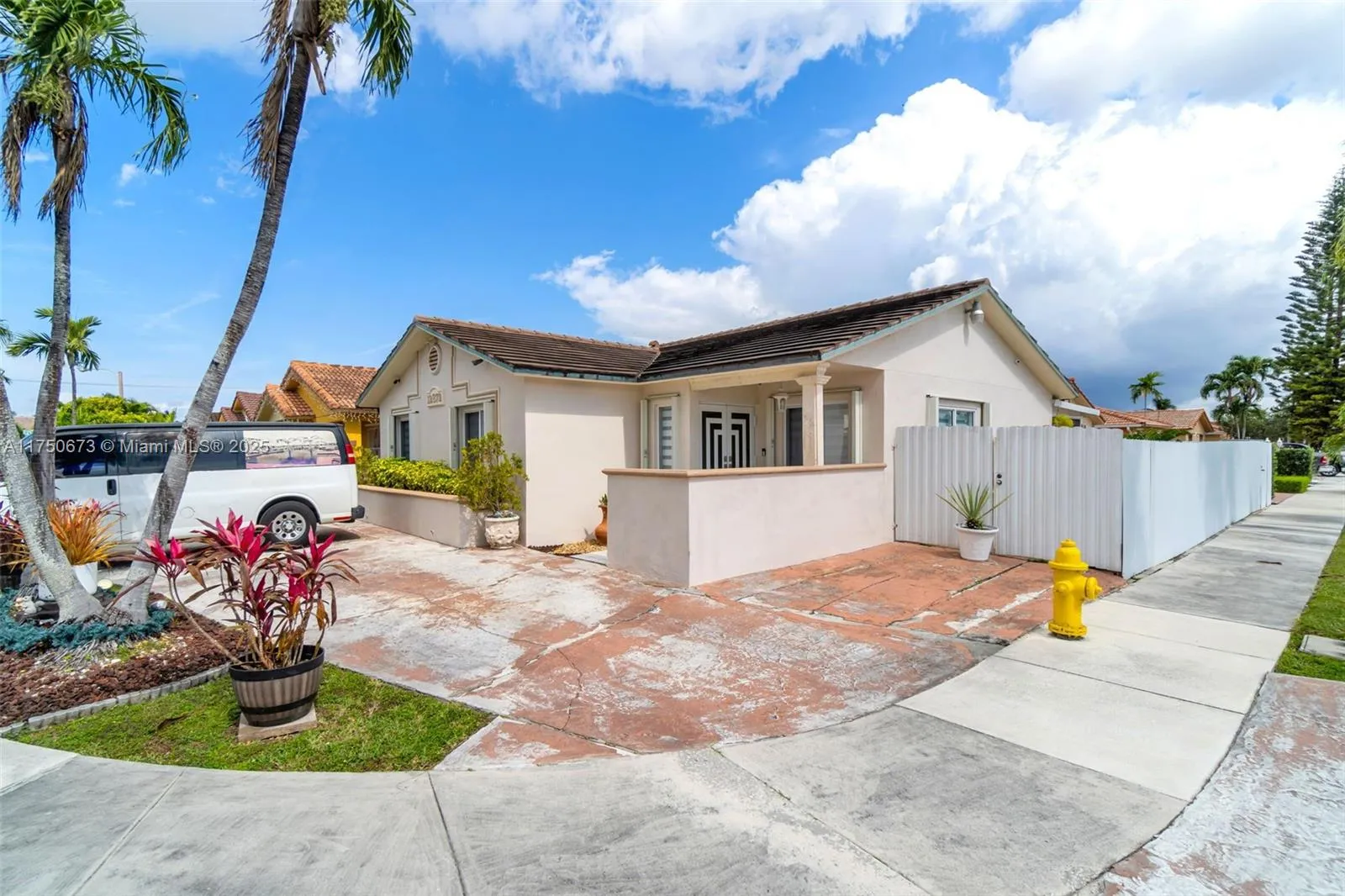 12872 NW 101st Pl, Hialeah Gardens FL 33018
