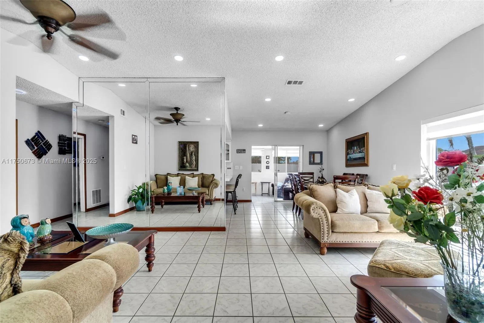 12872 NW 101st Pl, Hialeah Gardens FL 33018