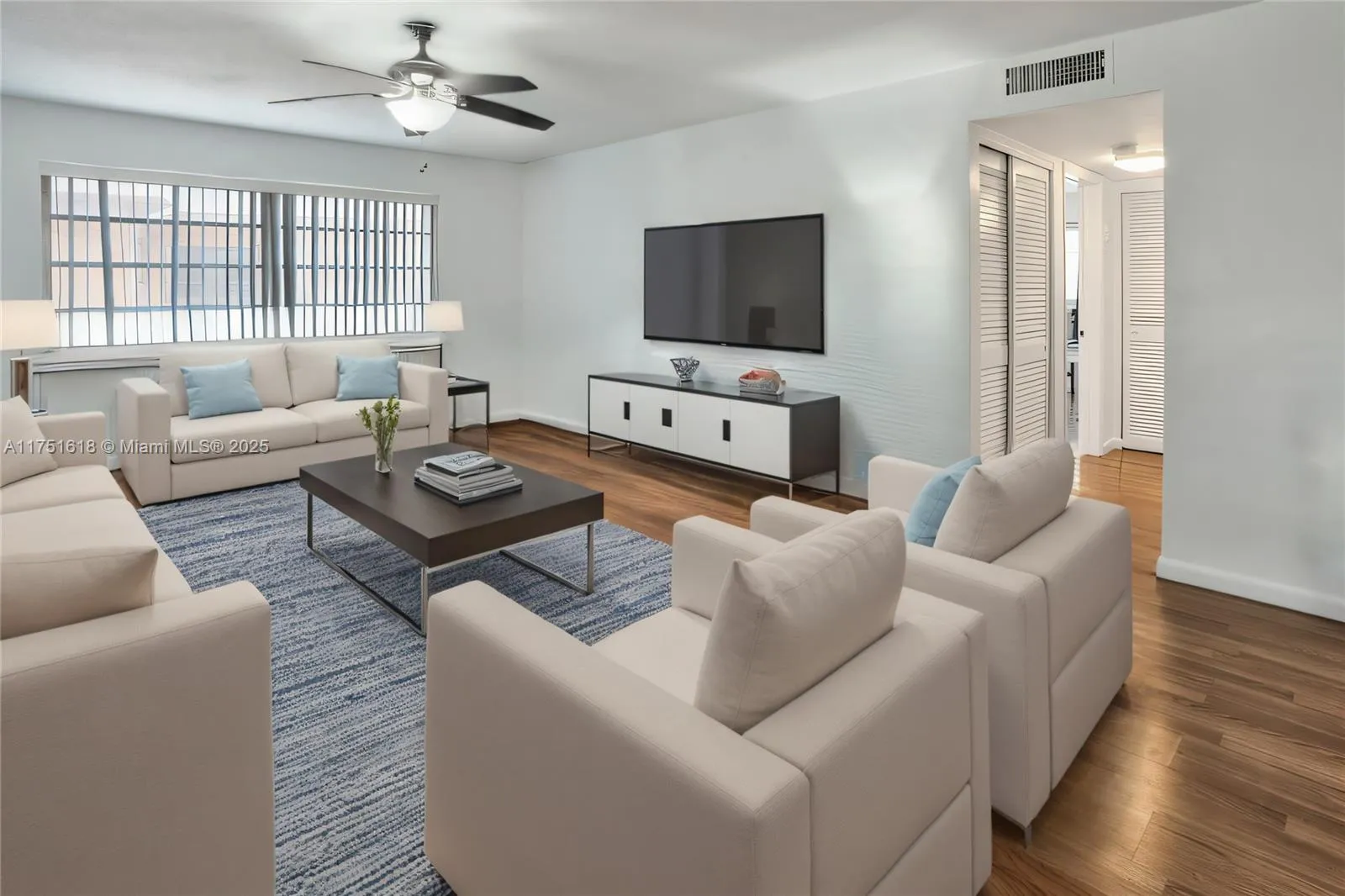 2 bedroom 2 bath for rent at 180 NE 12th Ave # 18C, Hallandale Beach FL 33009