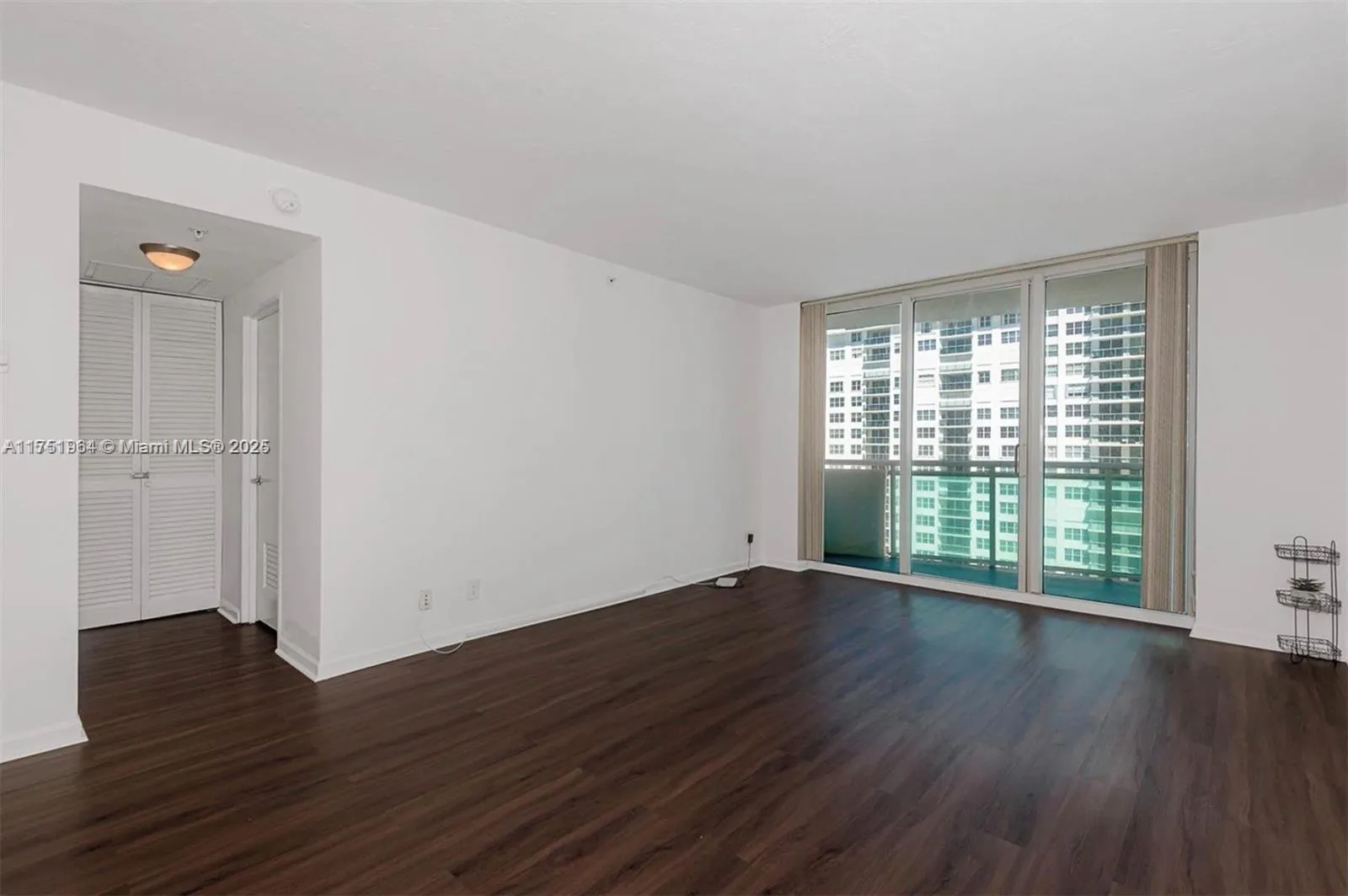 3001 S Ocean Dr # 1001, Hollywood FL 33019
