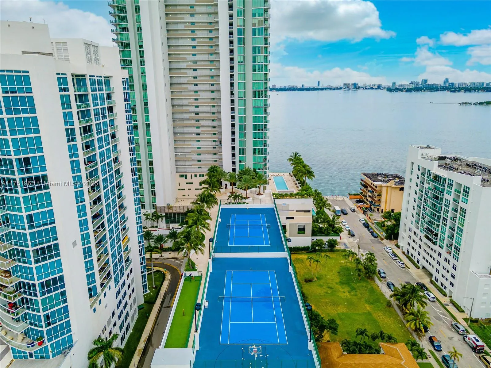 2900 NE 7th Ave # 3202, Miami FL 33137