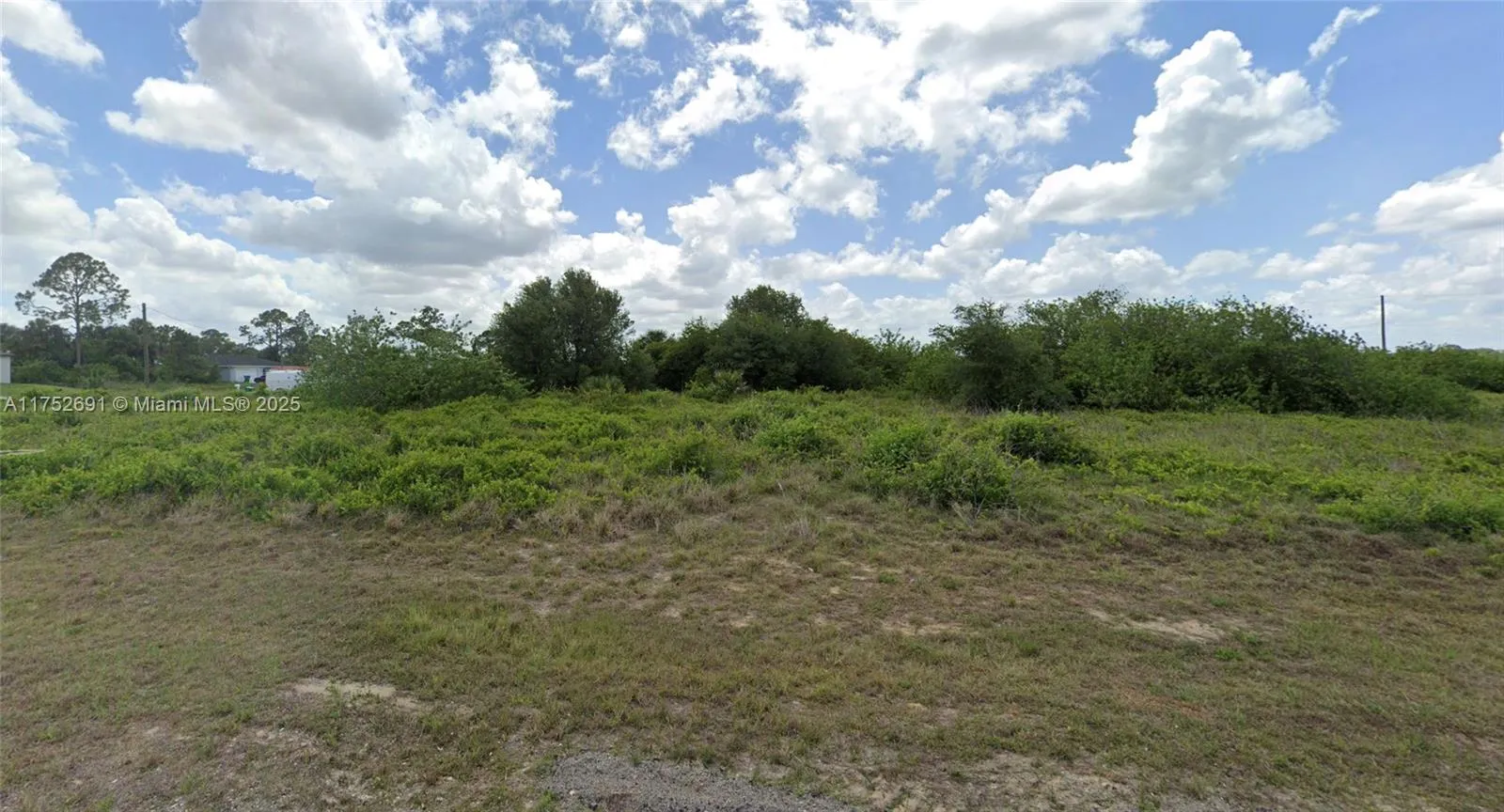9008 N Largo Ct, La Belle FL 33935