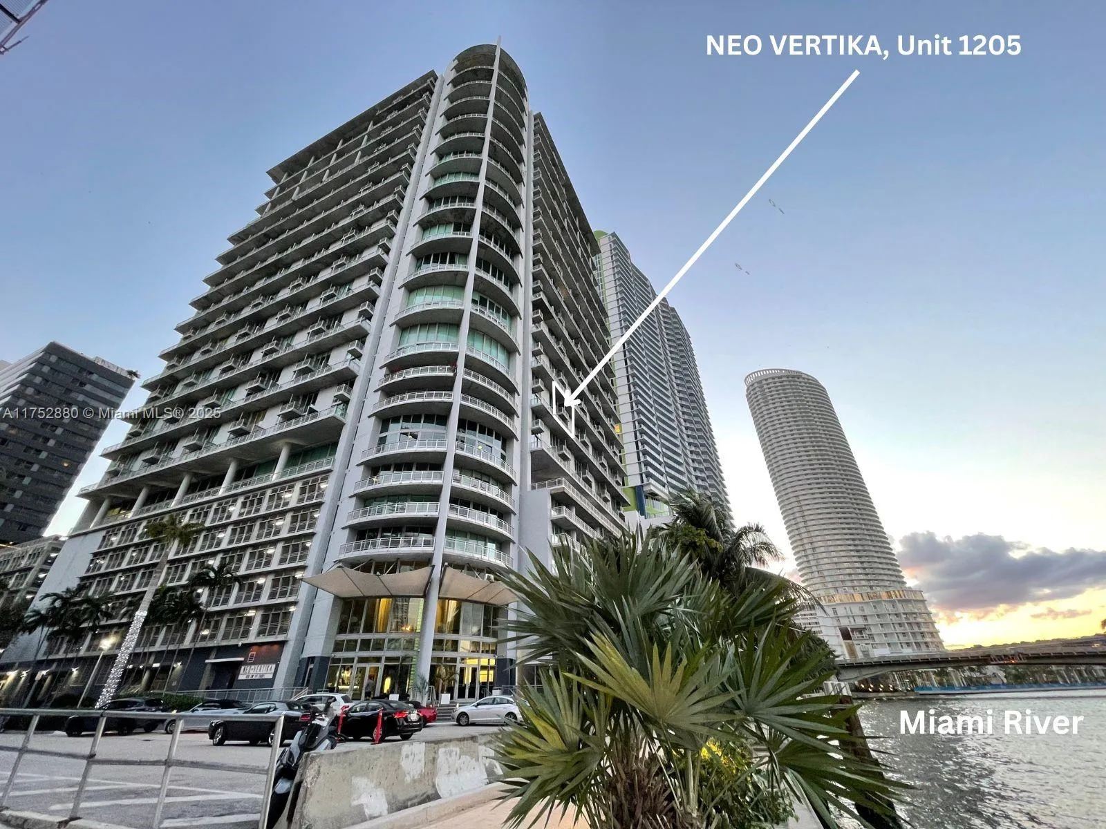 1 bedroom 1 bath for sale at 690 SW 1st Ct # 1205, Miami FL 33130