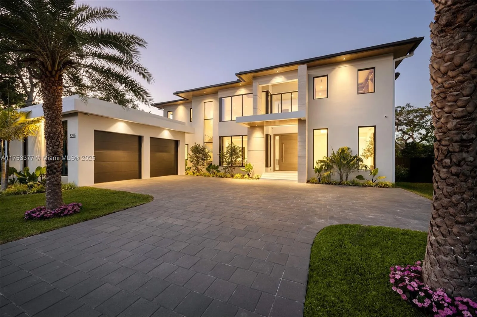 6 bedroom 7 bath for sale at 6225 Snapper Creek Drive, Miami FL 33143