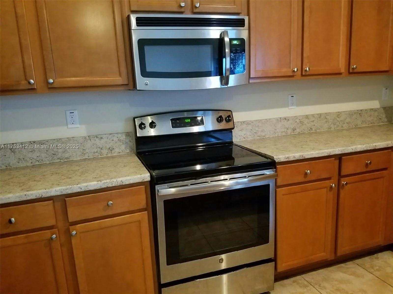 8917 W 35 CT # 8917, Hialeah Gardens FL 33018