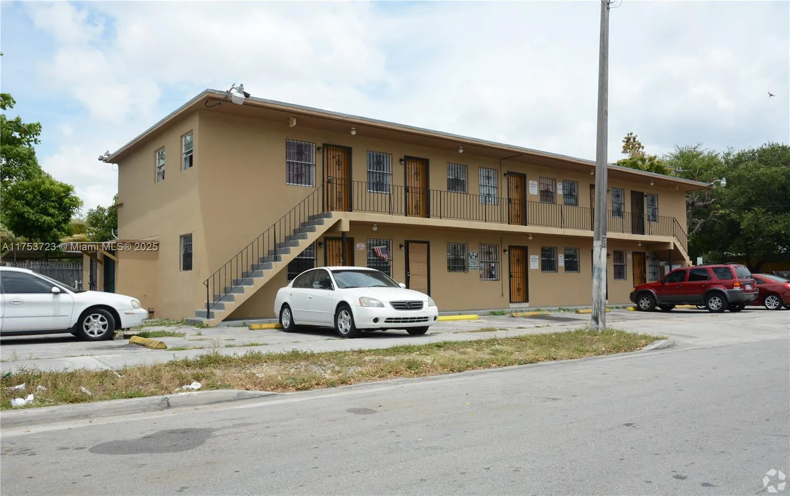 2780 NW 15th Ave, Miami FL 33142