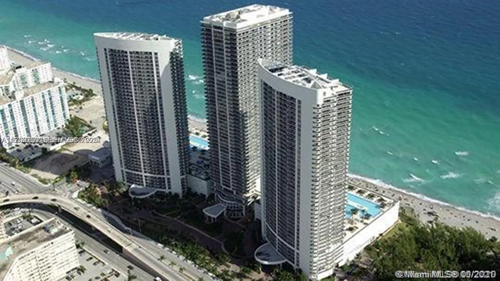 1830 S Ocean Dr # 3208, Hallandale Beach FL 33009