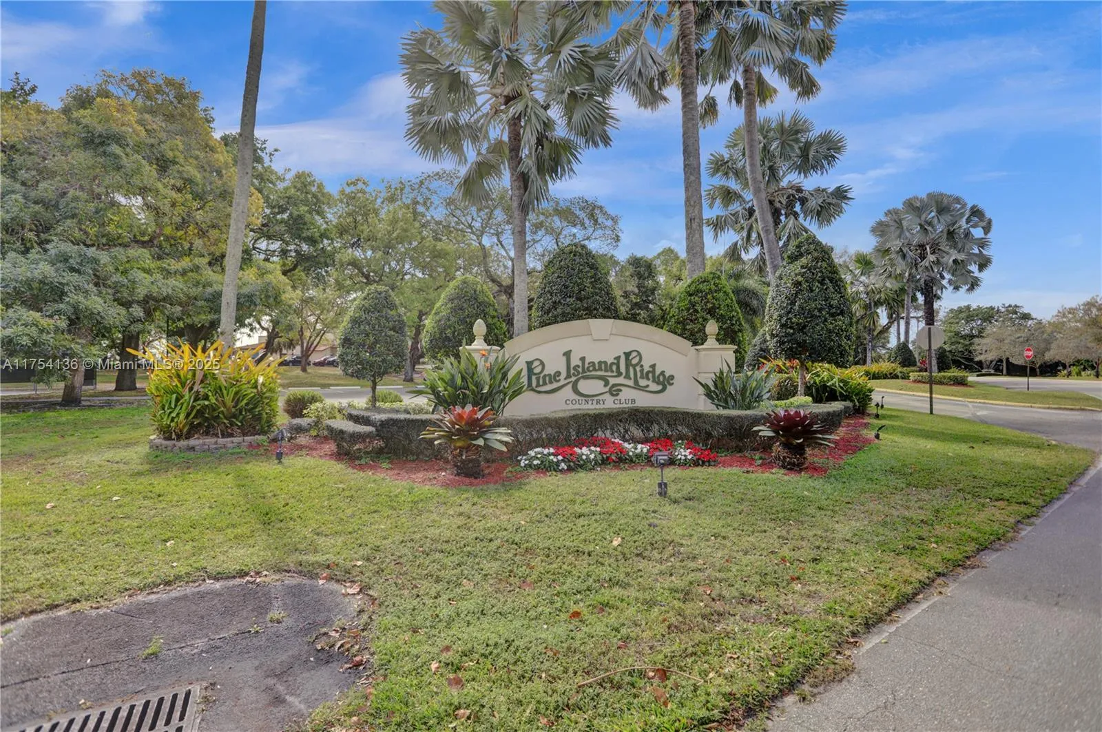 2 bedroom 2 bath for sale at 1524 Whitehall Dr # 102, Davie FL 33324