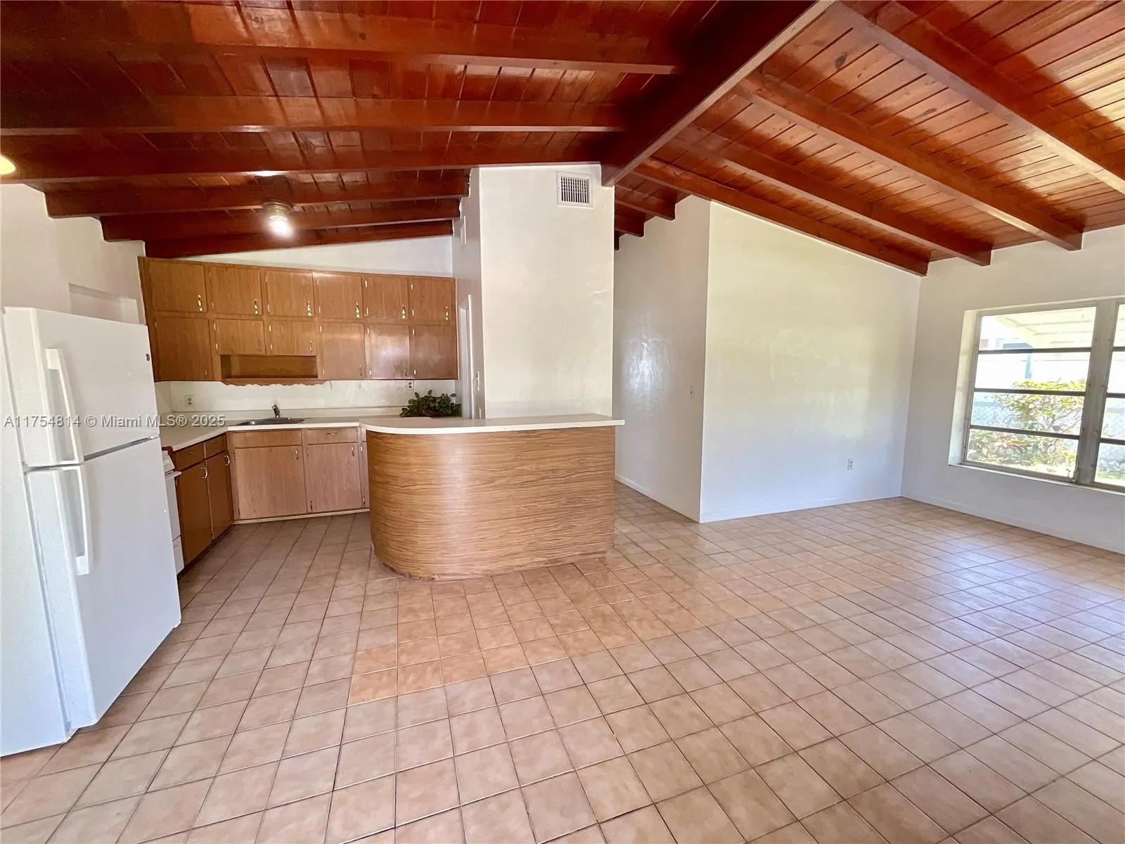651 SE 1st Pl, Hialeah FL 33010