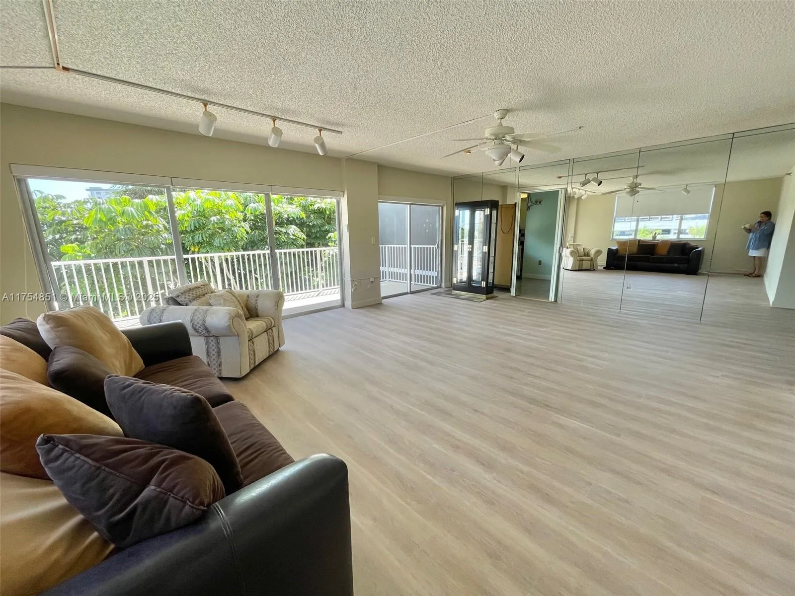3850 Washington St # 301, Hollywood FL 33021