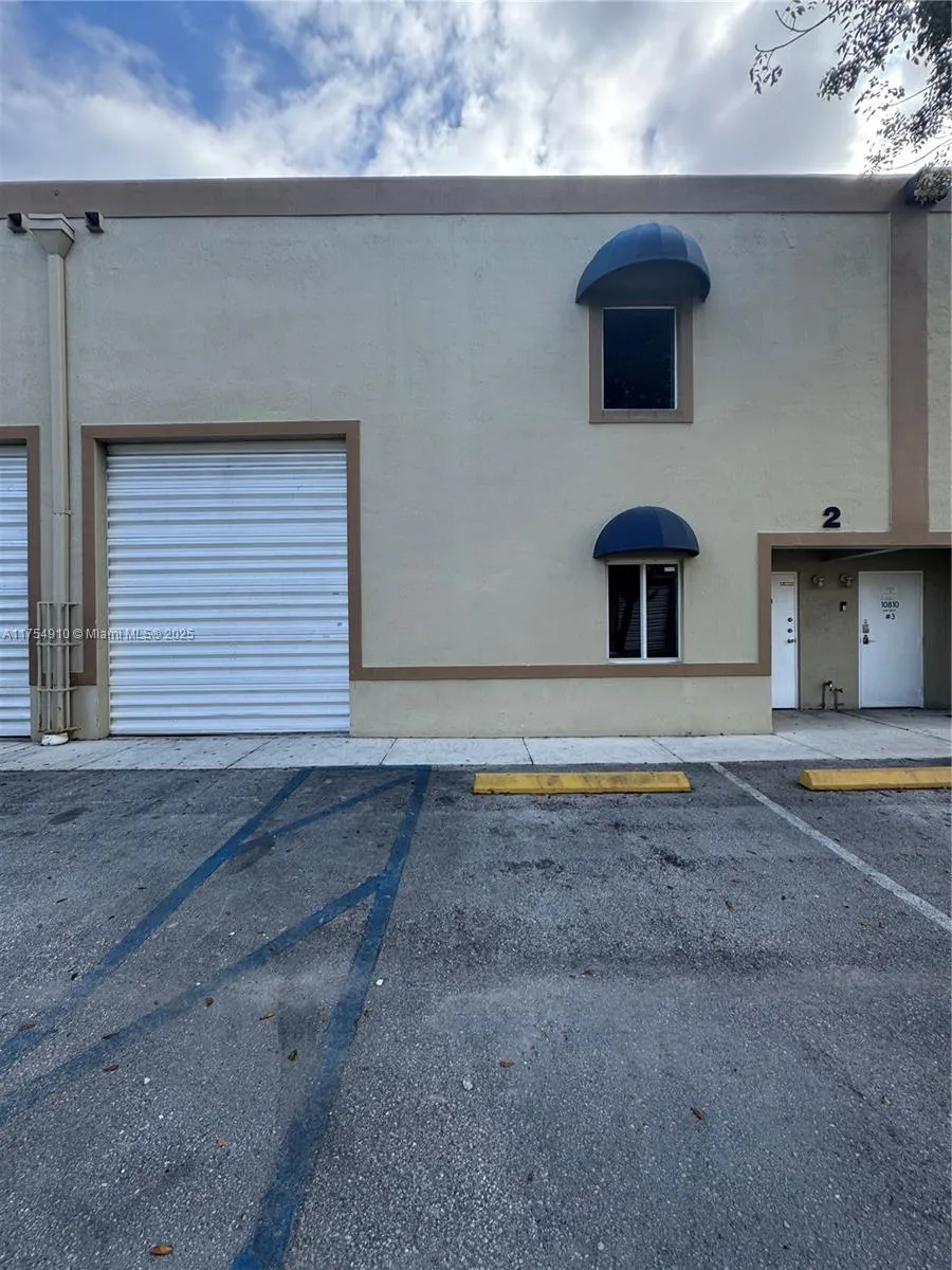 Commercial Sale for sale at 10810 NW 138th St # D, Hialeah Gardens FL 33018