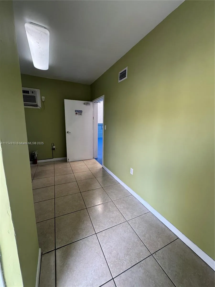 10810 NW 138th St # D, Hialeah Gardens FL 33018