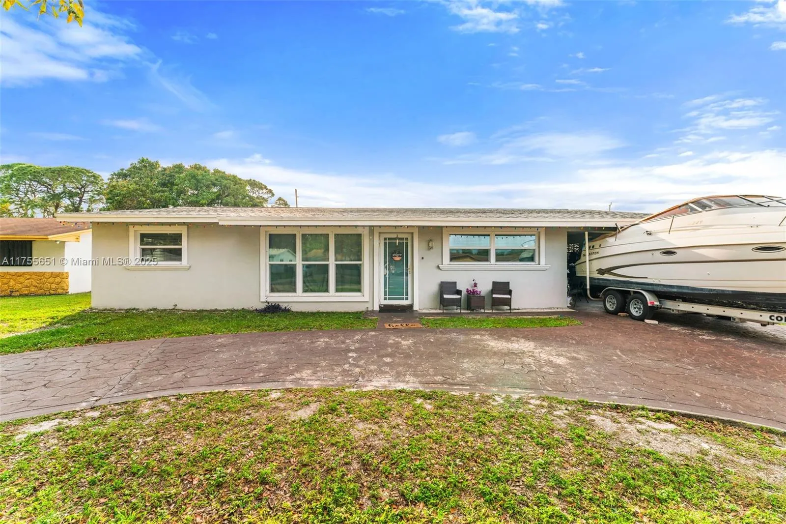 2751 NW 26th Ave, Oakland Park FL 33311