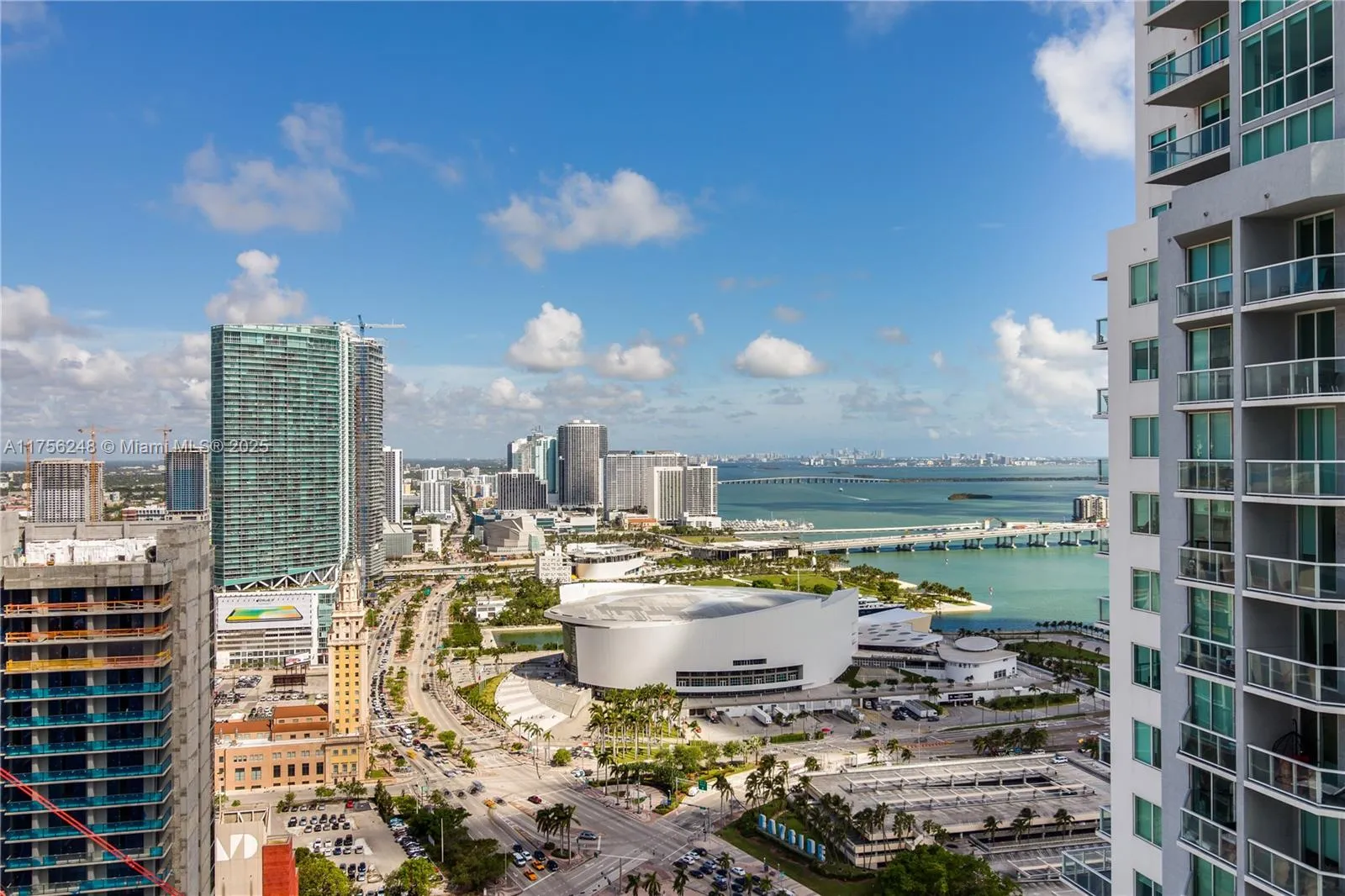 2 bedroom 2 bath for sale at 253 NE 2nd St # 3702, Miami FL 33132