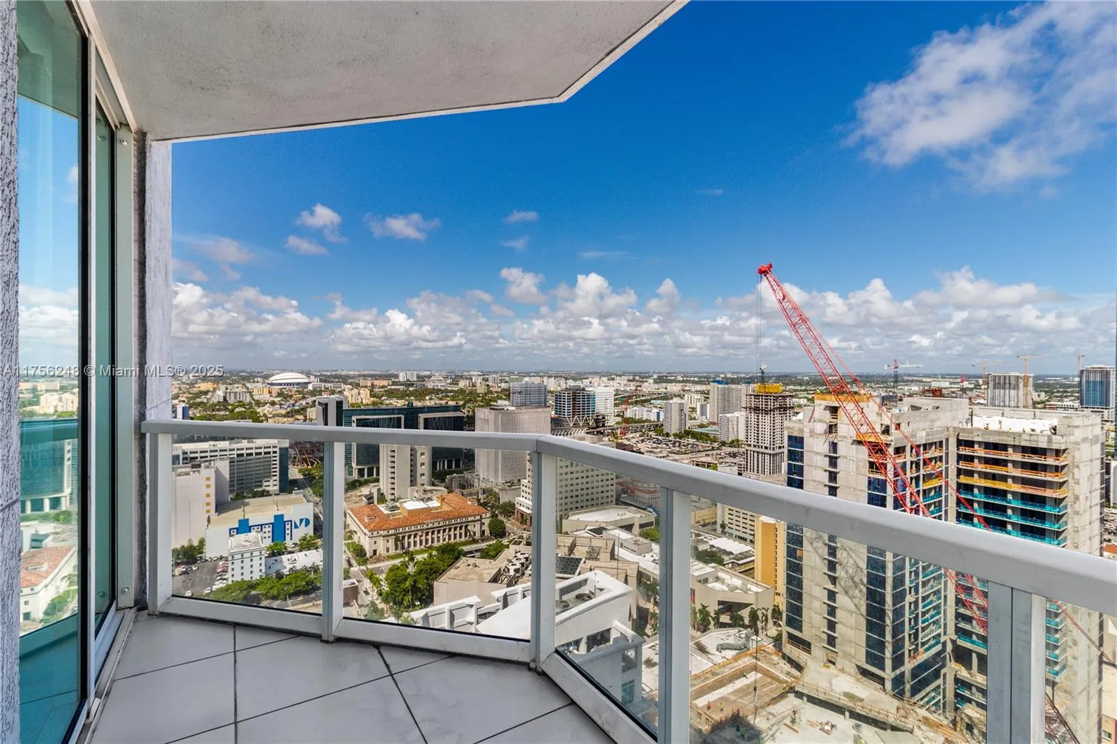 253 NE 2nd St # 3702, Miami FL 33132