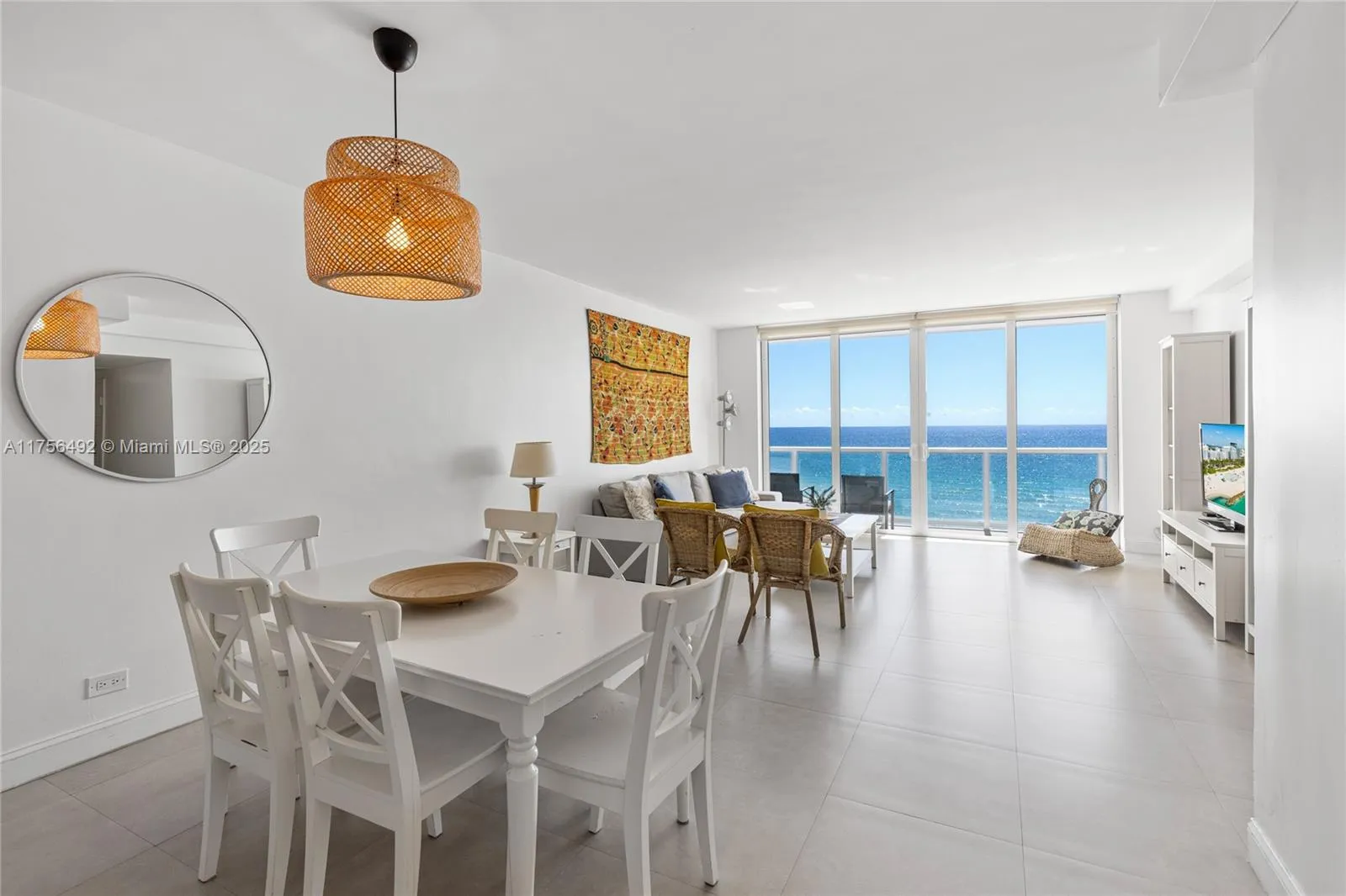2 bedroom 2 bath for sale at 5601 Collins Ave # 812, Miami Beach FL 33140