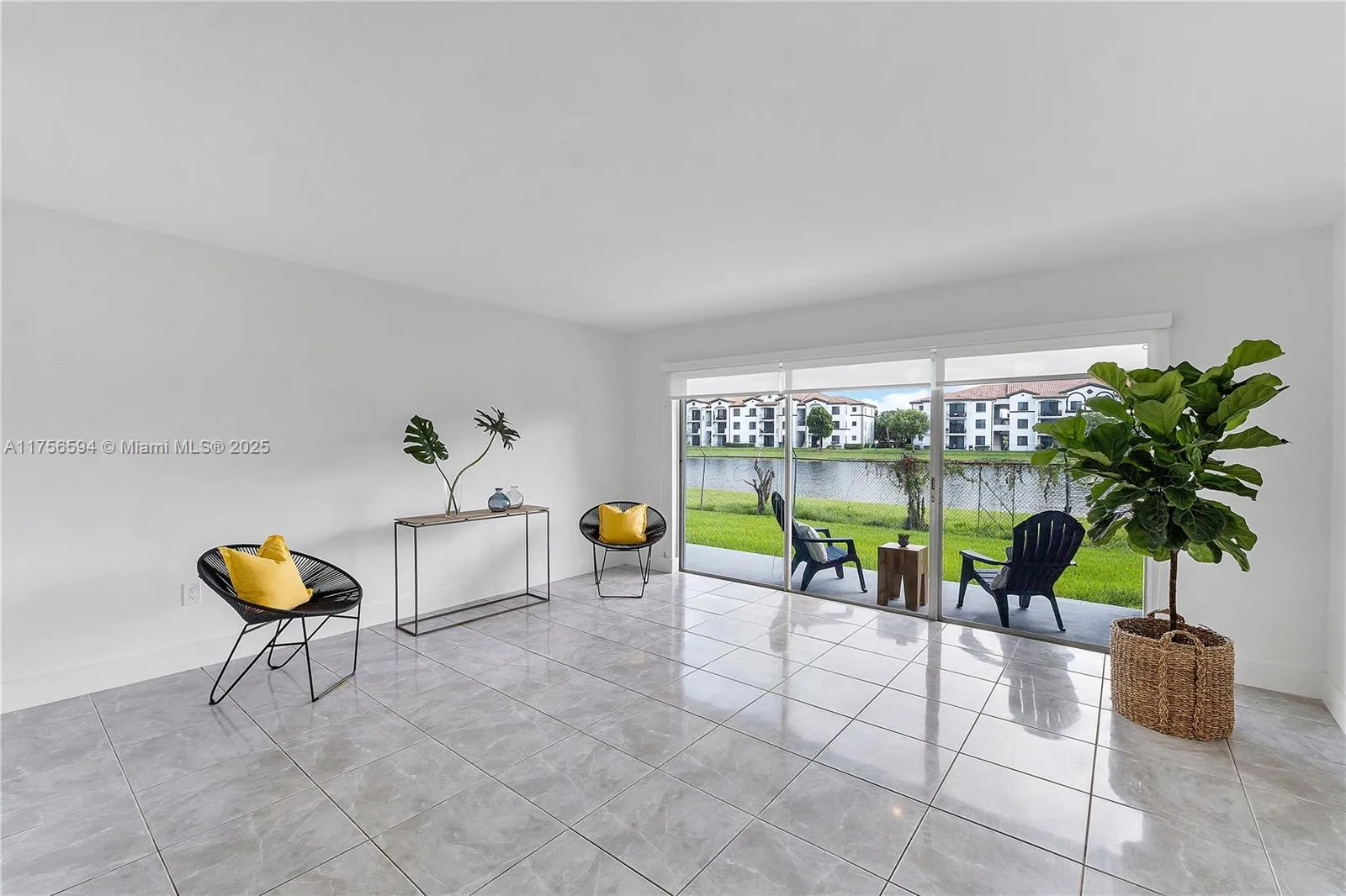 1 bedroom 1 bath for sale at 9373 Fontainebleau Blvd # K119, Miami FL 33172