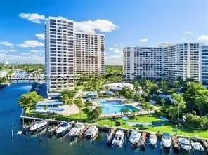 2500 Parkview Dr # 1915, Hallandale Beach FL 33009
