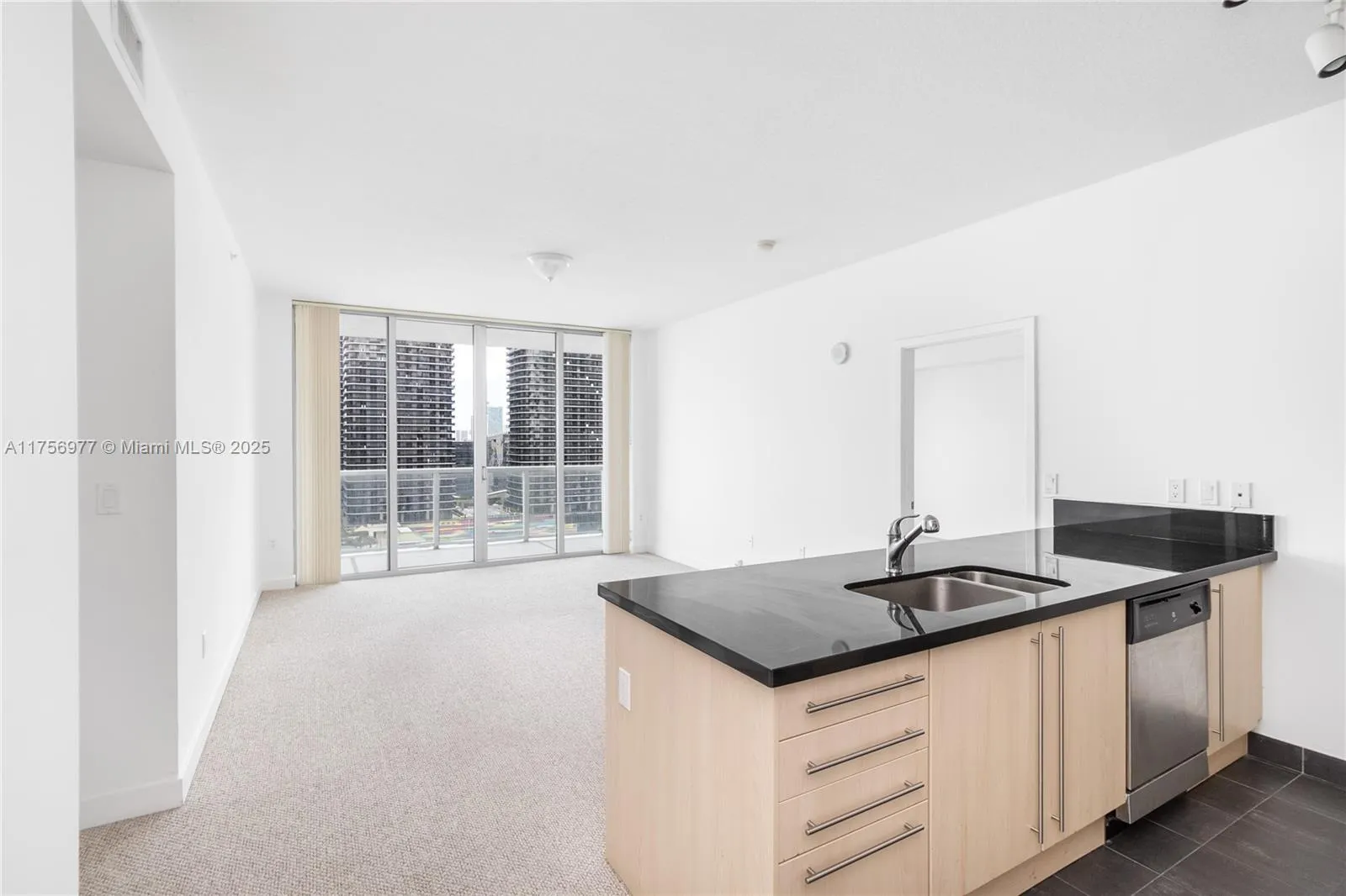 2 bedroom 2 bath for sale at 1111 SW 1st Ave, Miami FL 33130